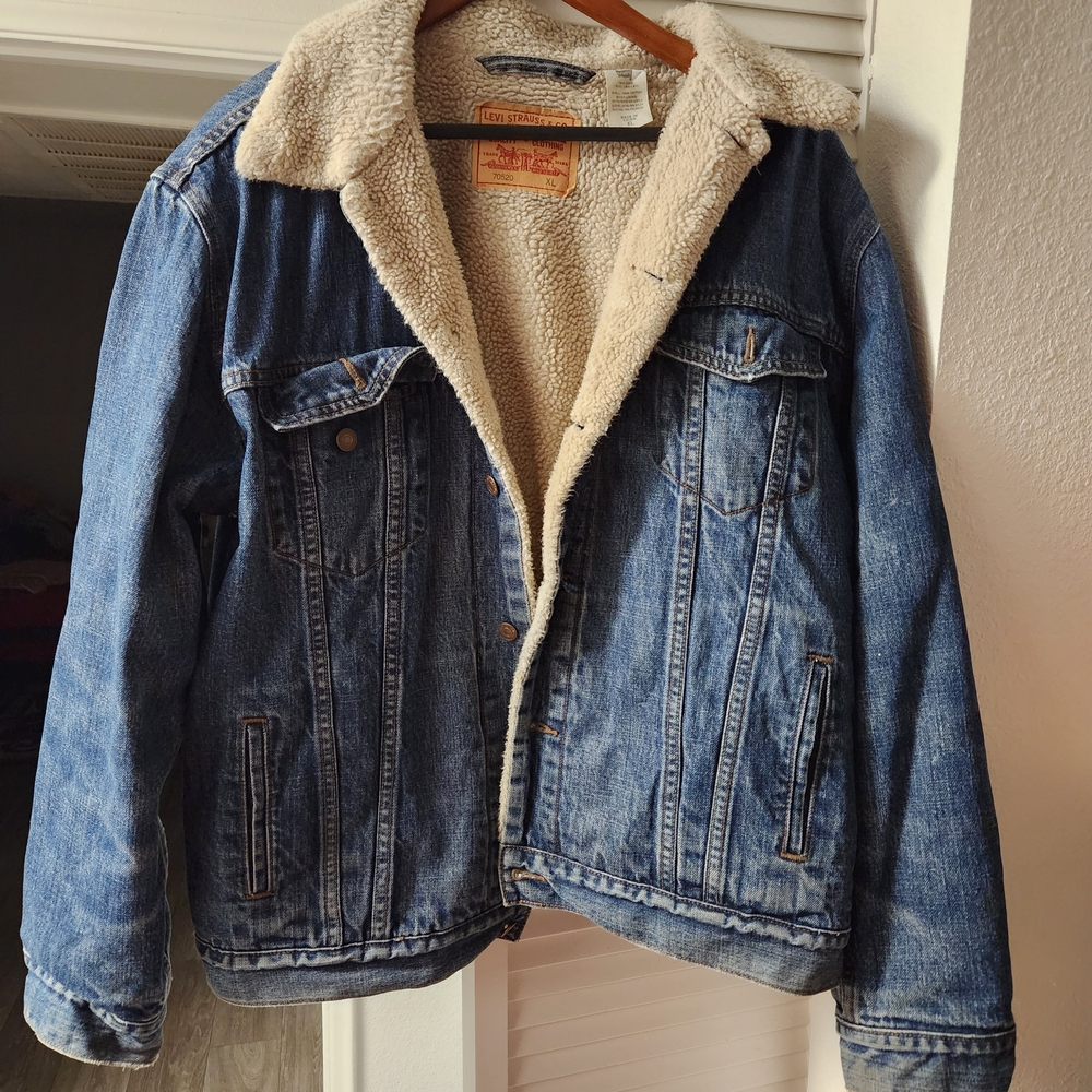 Levi's Blue Denim Jacket with Cream Sherpa Lining